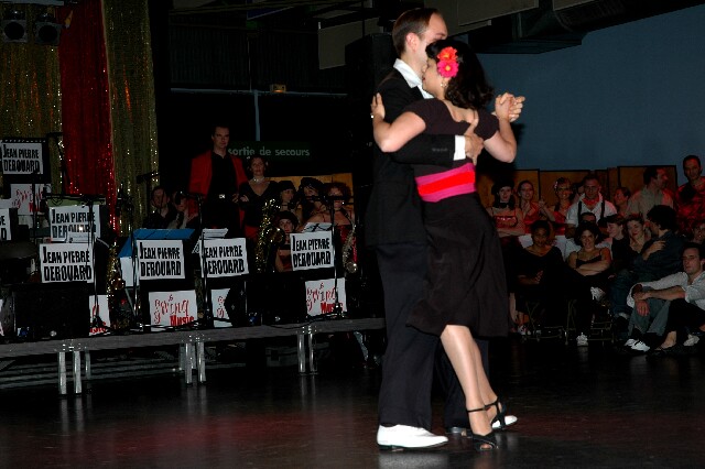 min 2005 11 12 fous swing 186
